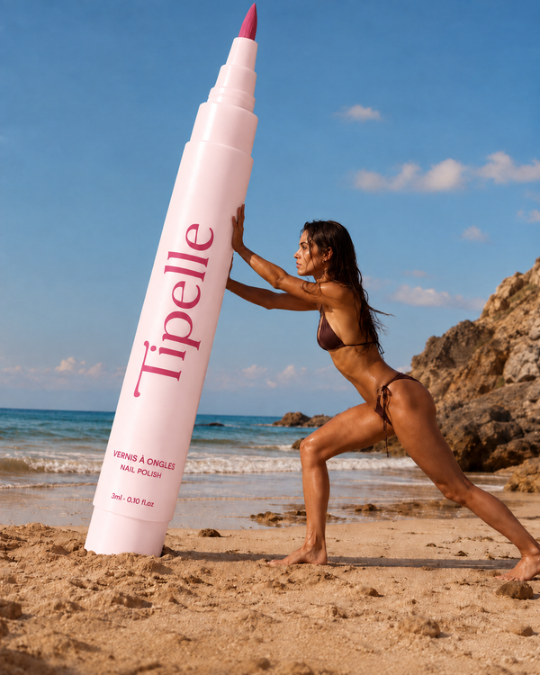 Tipelle nail pen beach campaign